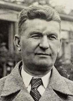 টমাস বাটা