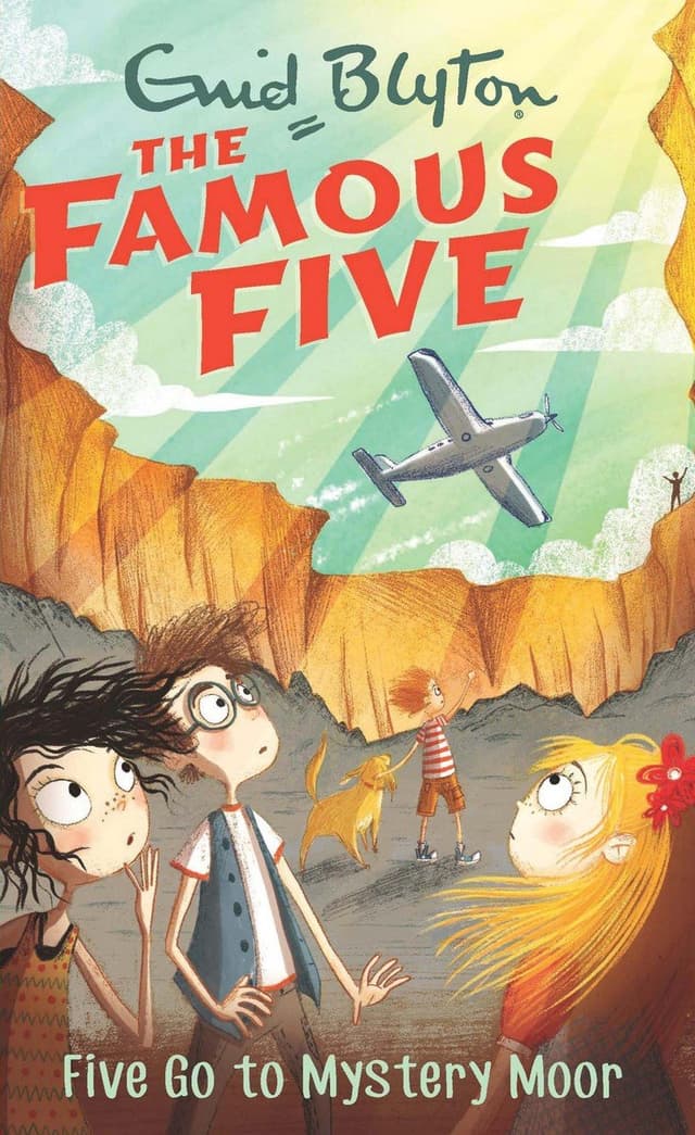 Five Go to Mystery Moor (পেপারব্যাক) | Five Go to Mystery Moor (Paperback)